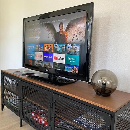 ☆Fewo Altes Kino - Modern - Quiet - 65M² - Tv - Netflix - Wlan☆ Momlingen Экстерьер фото
